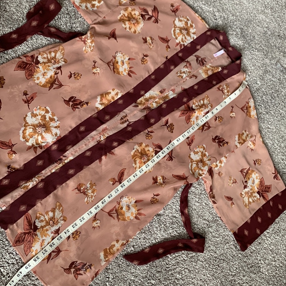 Floral Robe - Picture 7 of 9
